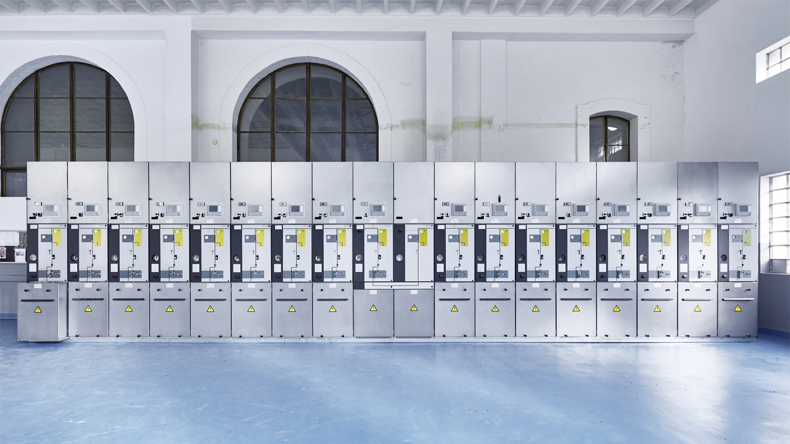 2020: Romande Energie, one of the five biggest energy suppliers in Switzerland, is using system-integrated measurement technology from Beckhoff in its substations. It implements the EL3453 power measurement terminals and other EtherCAT Terminals to assure grid availability and reduce costs and installation work.