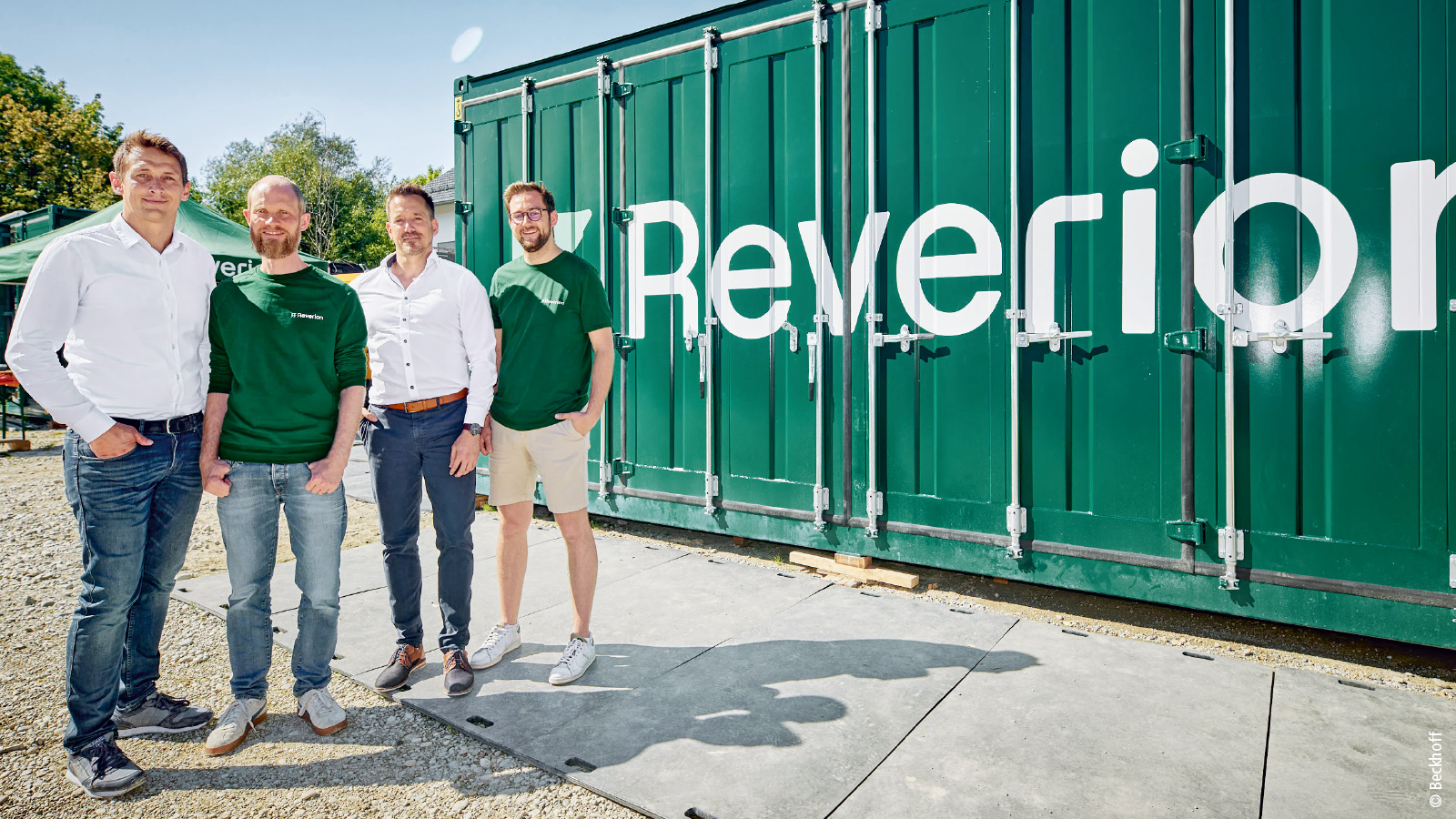 The team of experts (from left to right): Daniel Hausdorf (Application team at Beckhoff), Julian Schauseil (senior software developer at Reverion), Christian Spiegel (Augsburg/Swabia Sales team at Beckhoff), and Sven Bettendorf (application engineer at Reverion)